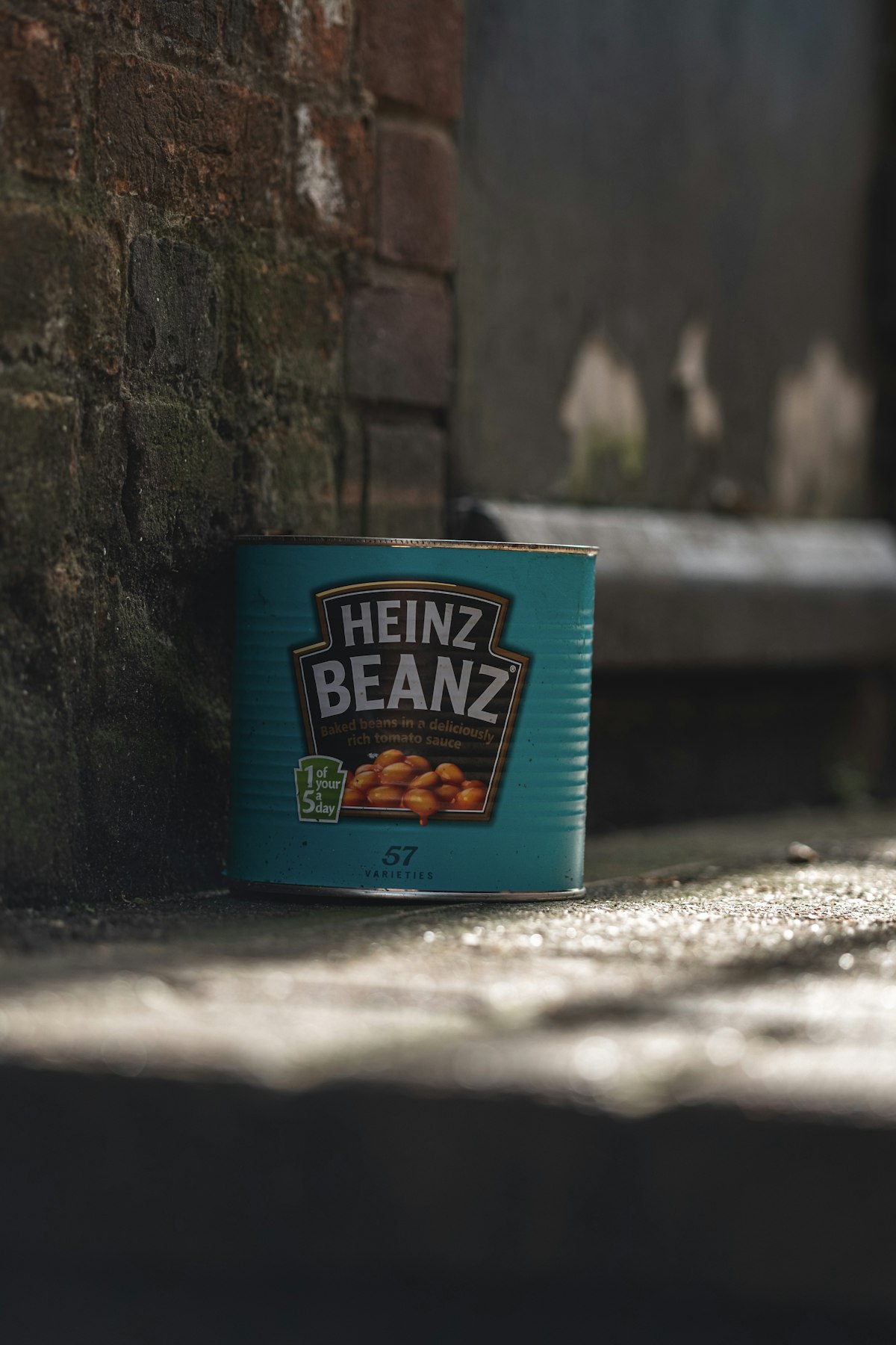 Canned and tinned goods